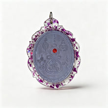 Amulette thaïlandaise déesse papillon (pierre acrylique bleue), pendentif folklorique thaï, talisman sacré porte-bonheur