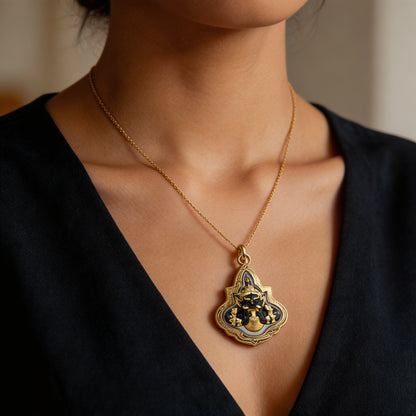 Amulette thaïlandaise Phra Rahu (petit cadre doré), pendentif folklorique thaï, talisman sacré porte-bonheur
