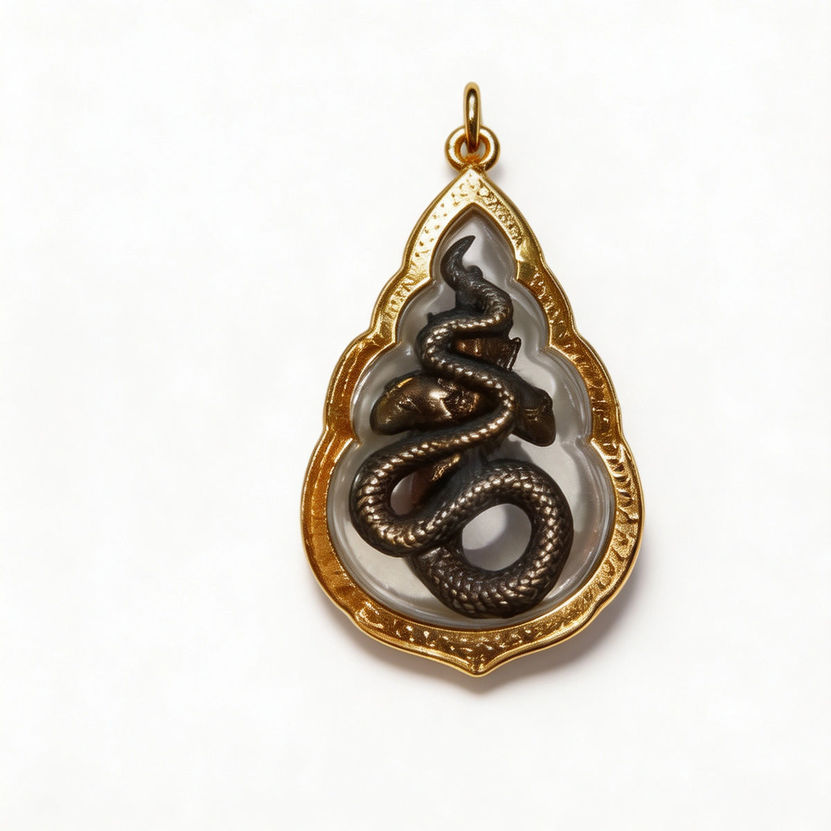Thailändisches Phra-Rahu-Amulett (tropfenförmiger Goldrahmen), thailändischer Volksanhänger, heiliger Glücksbringer